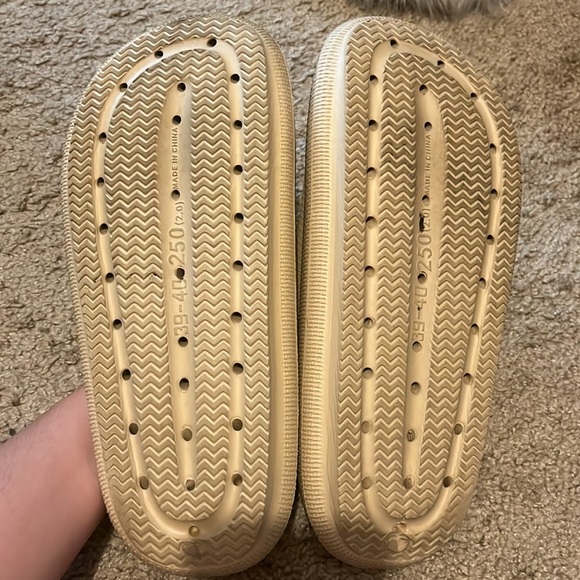 steve madden slides - Picture 3 of 3